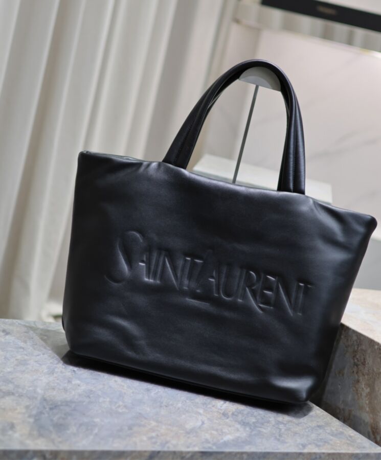 Saint.Lau.rent Tote In Nappa Lambskin Black