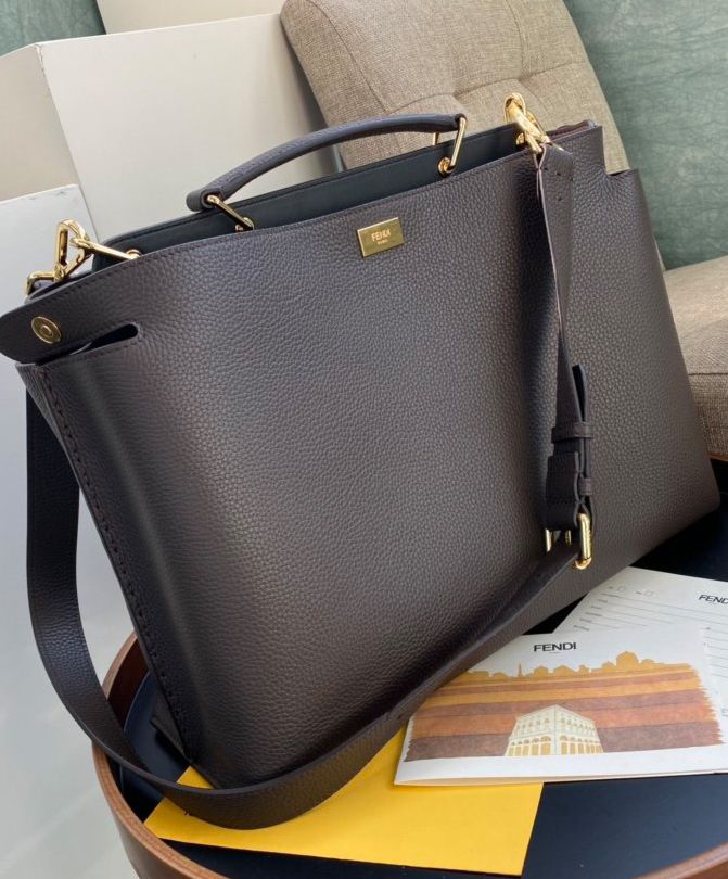 Fen.di Peekaboo Iconic Essential Calf Leather Bag 7VA476