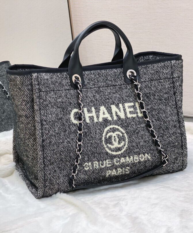 Cha.nel Large Tote A66941 Gray