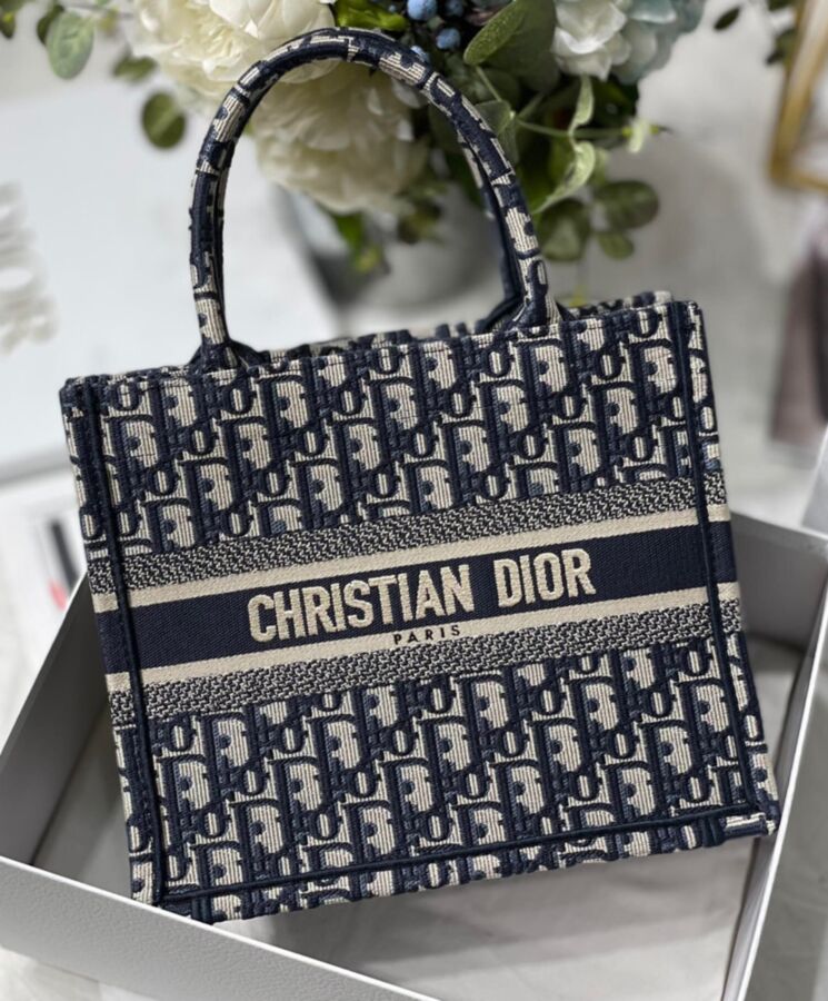 Di.ar Small Di.ar Book Tote Dark Blue