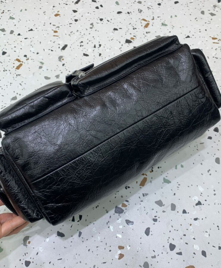 Balen.ciaga Superbusy XS Sling Bag Black