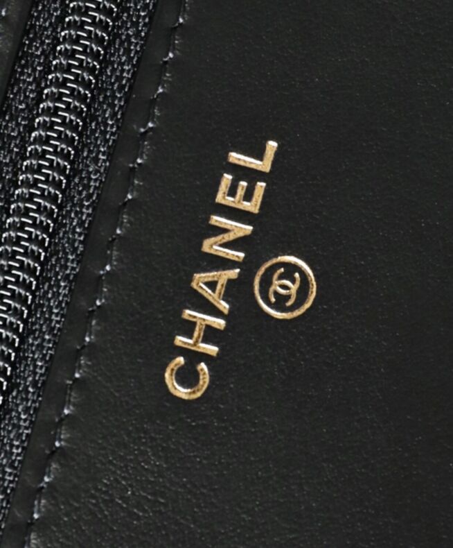 Cha.nel Wallet on Chain Black