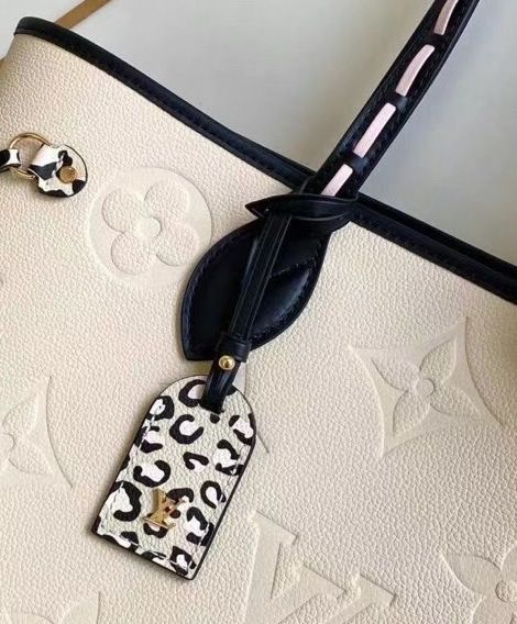 L.*V Neverfull MM M58525 Cream