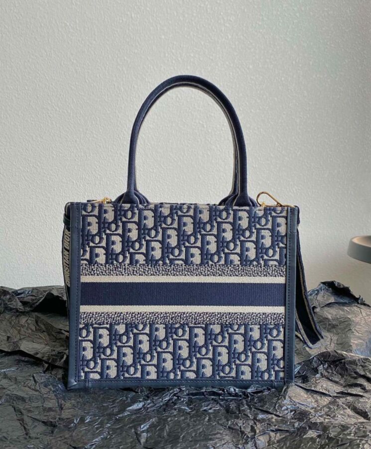 Di.ar Small Di.ar Book Tote Dark Blue