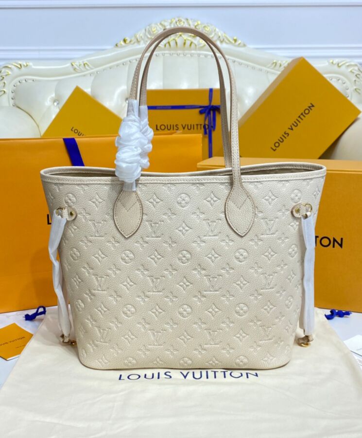 L.*V Neverfull MM M46231 Cream