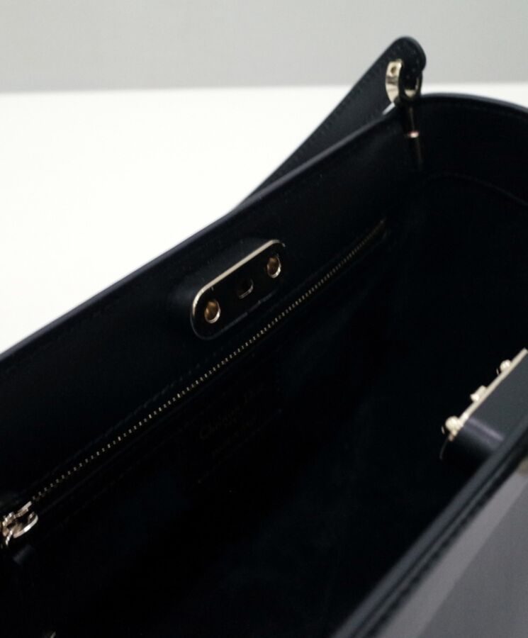 Di.ar Medium Di.ar Key Bag Black