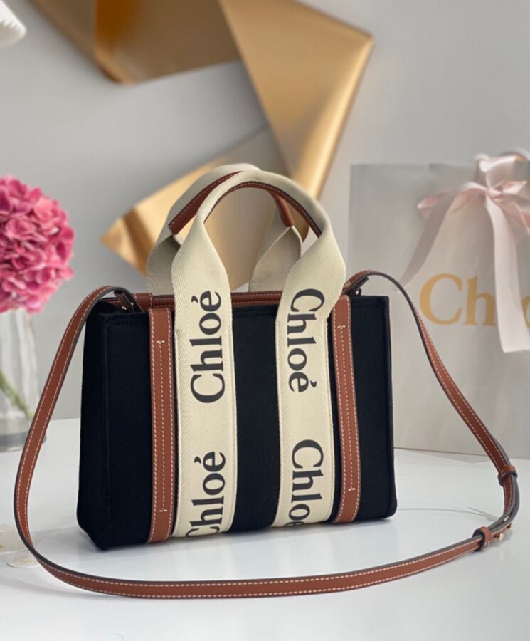 chl.oe Small Woody, Black Tote Bag, Stylish Women's Bag, Versatile Calfskin Bag