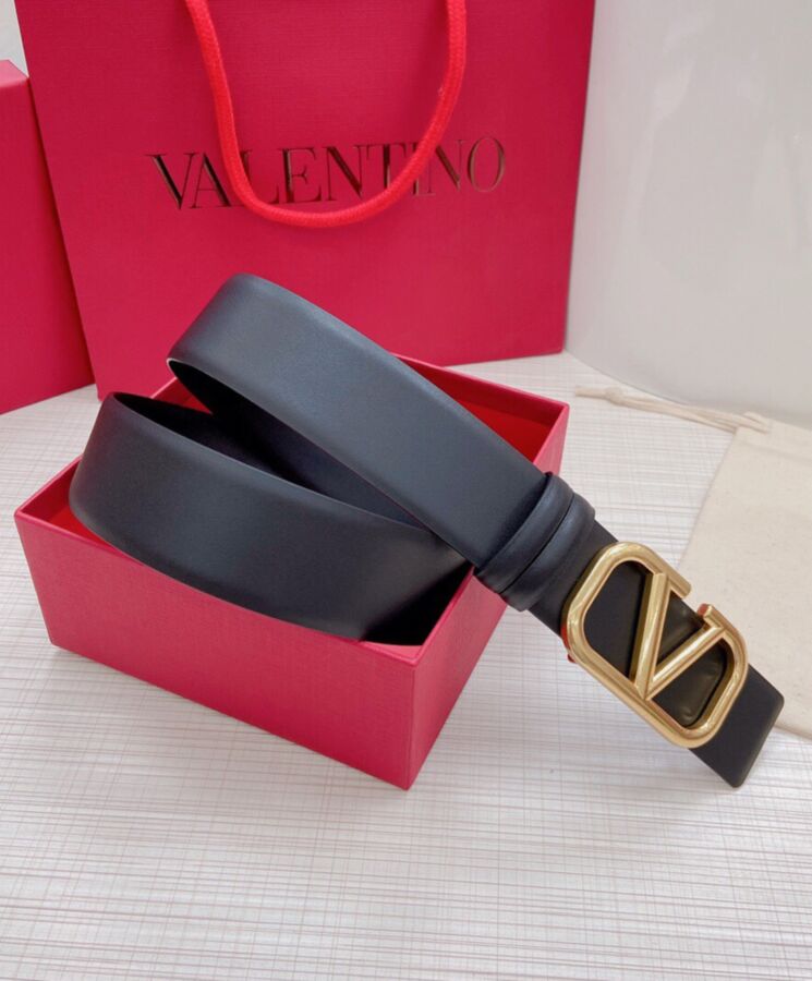 Valen.tino Vlogo Signature Calfskin Belt Black