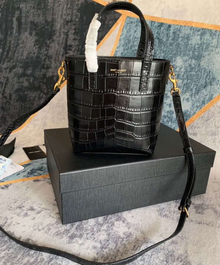 Saint.Lau.rent Paris, Mini Toy Shopping Bag, Crocodile-Embossed Leather, Black Leather Bag, Luxury Accessory