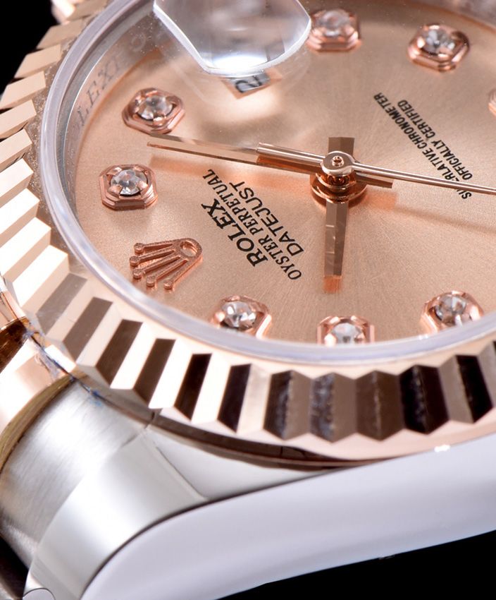 Ro.le.x Datejust Wtach With Diamond maker Golden