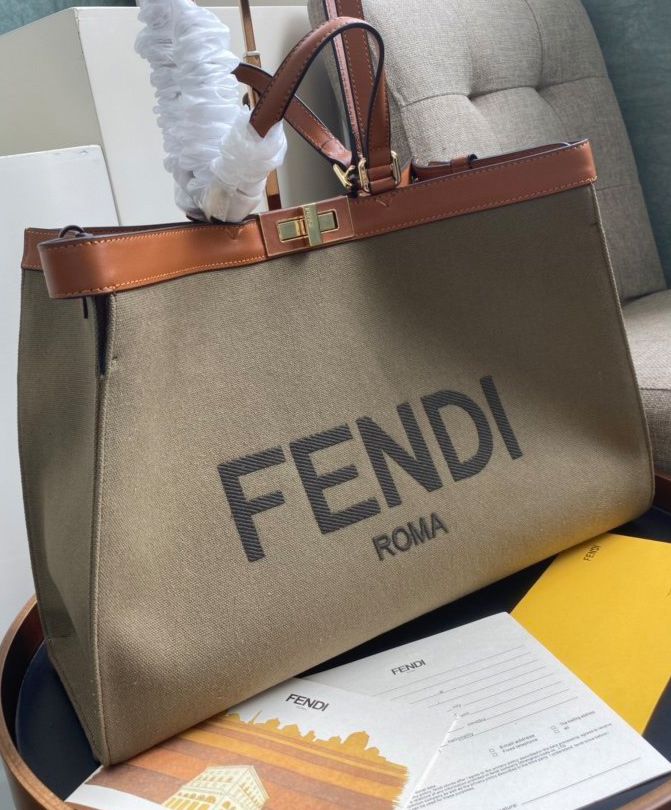 Fen.di Peekaboo X-tote Canvas bag 8BH374 Khaki