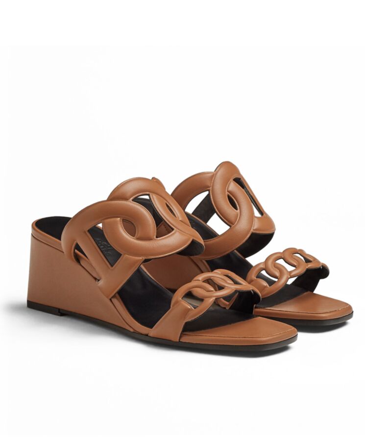 Her..mes Women’s Figari 55 Sandal Coffee