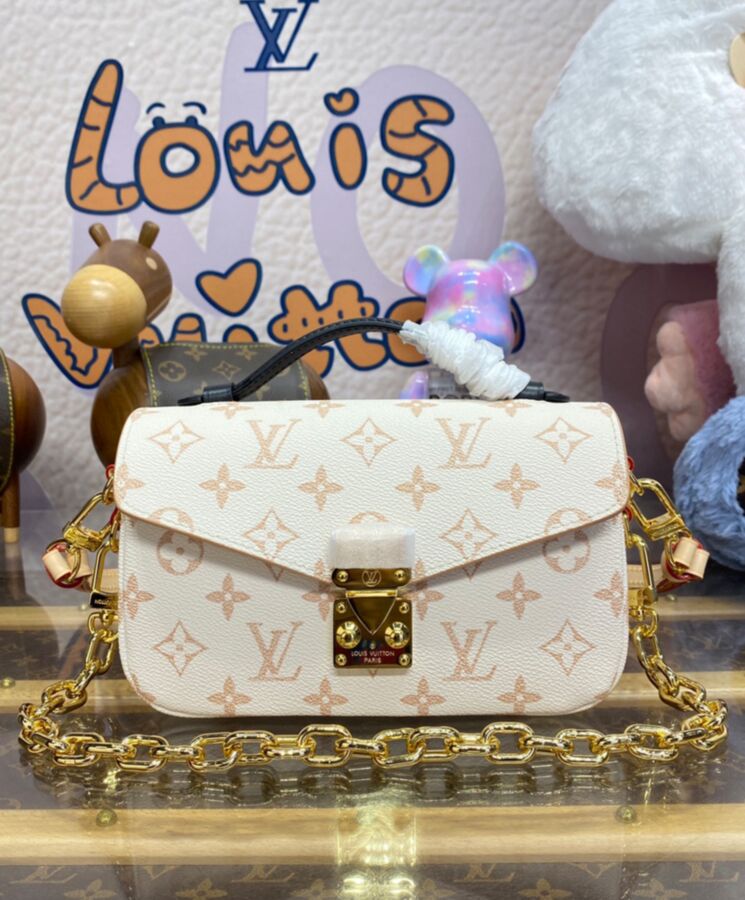 L.*V Pochette Metis East West M46914 Cream