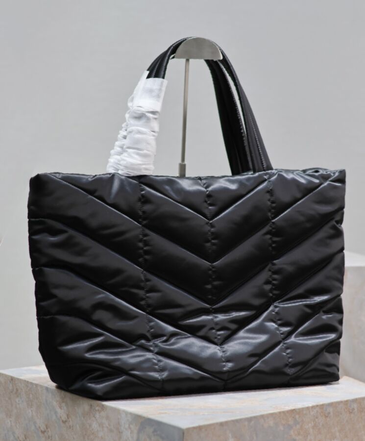 Saint.Lau.rent Puffer Tote In Econyl Black