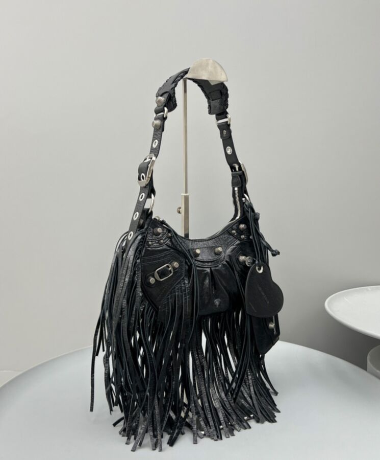 Balen.ciaga Le Cagole Fringed Shoulder Bag Black