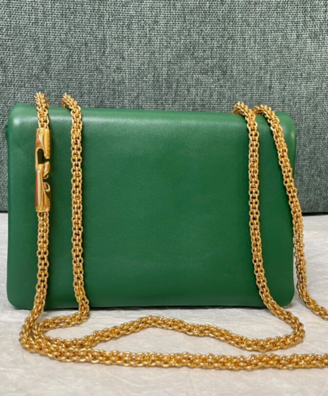 Valen.tino One Stud Nappa Bag With Chain