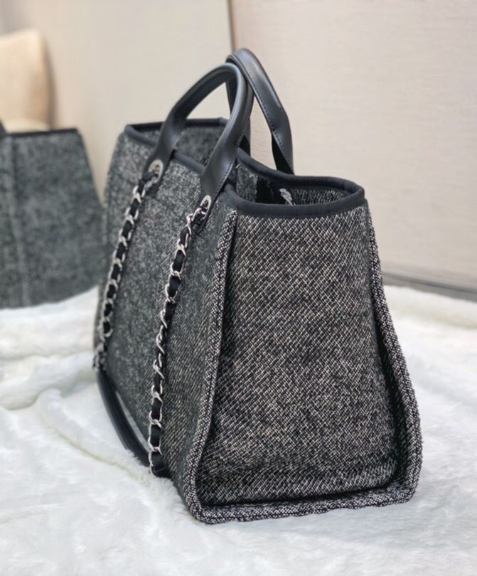 Cha.nel Large Tote A66941 Gray