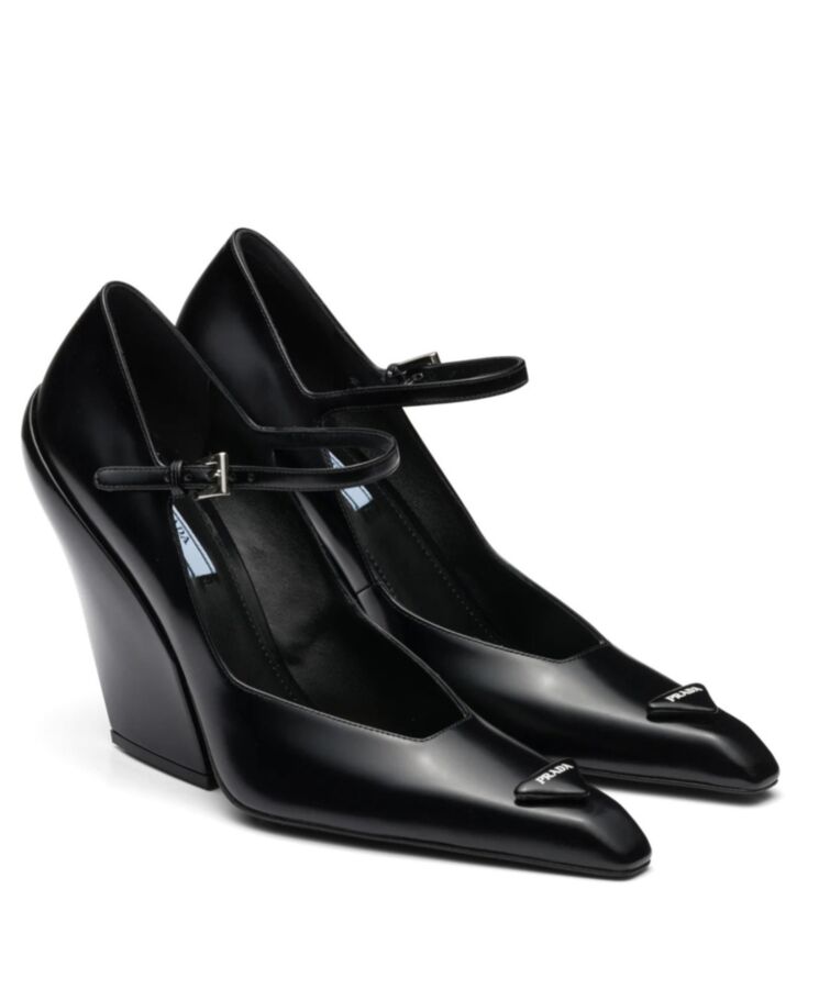 Pra.-da Women’s Brushed Leather Pumps Black