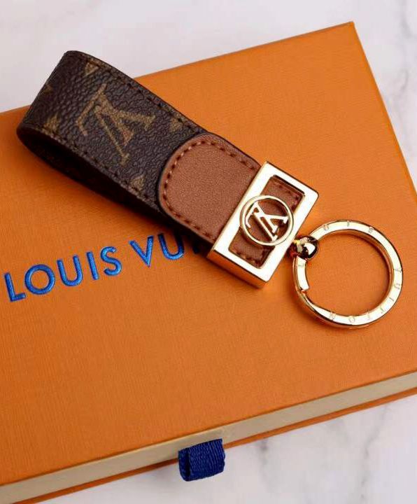 L.*V Dauphine Dragonne Key Holder M69000 Brown