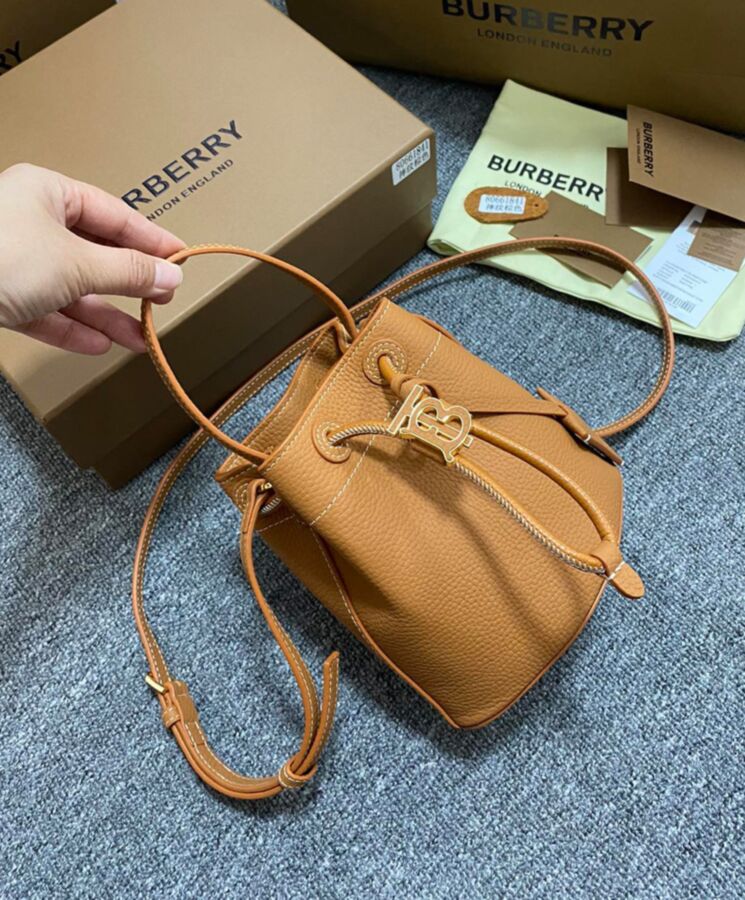 Bur.berri Mini TB Bucket Bag