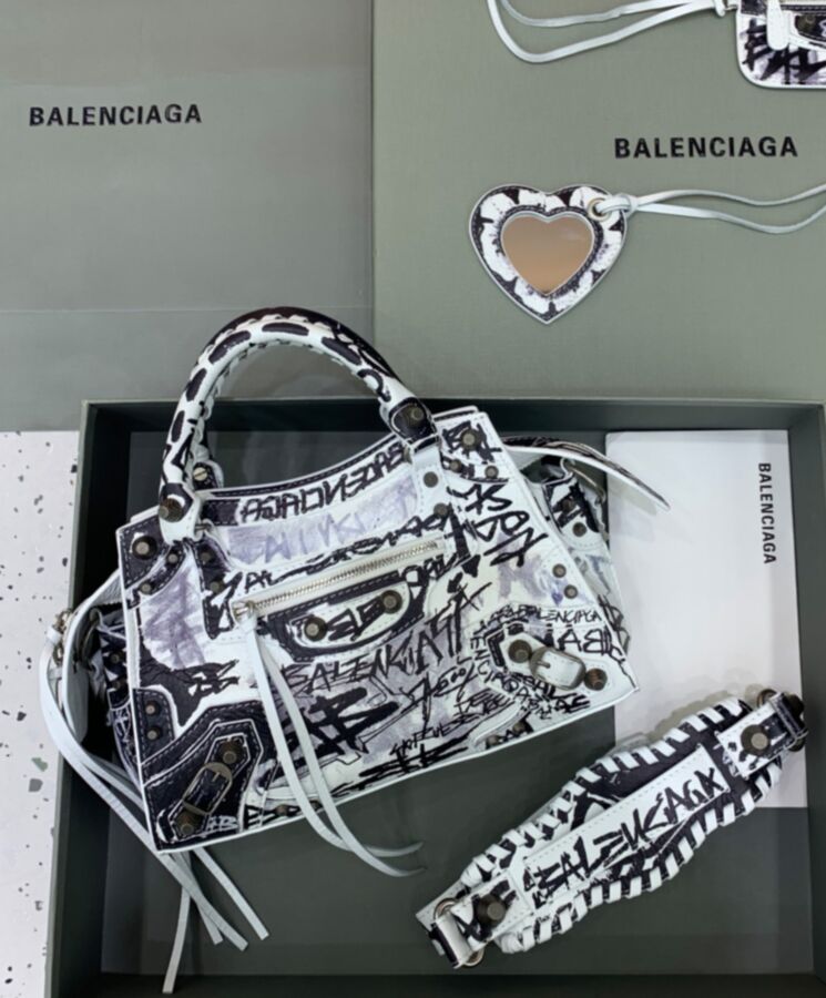 Balen.ciaga Neo Cagole, Graffiti Handbag, Luxury Leather Bag, Arena Lambskin Handbag, Designer Handbag