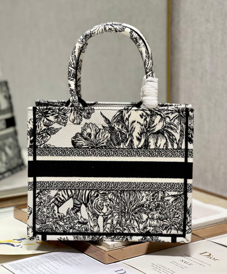 Di.ar Small Book Tote, Luxury Designer Handbag, Di.ar Paris Signature, Maria Grazia Chiuri, Voyage Jouy Print