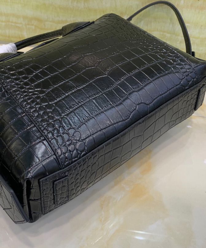 Given.*chy Small Antigona Soft Bag In Crocodile Effect Leather Black