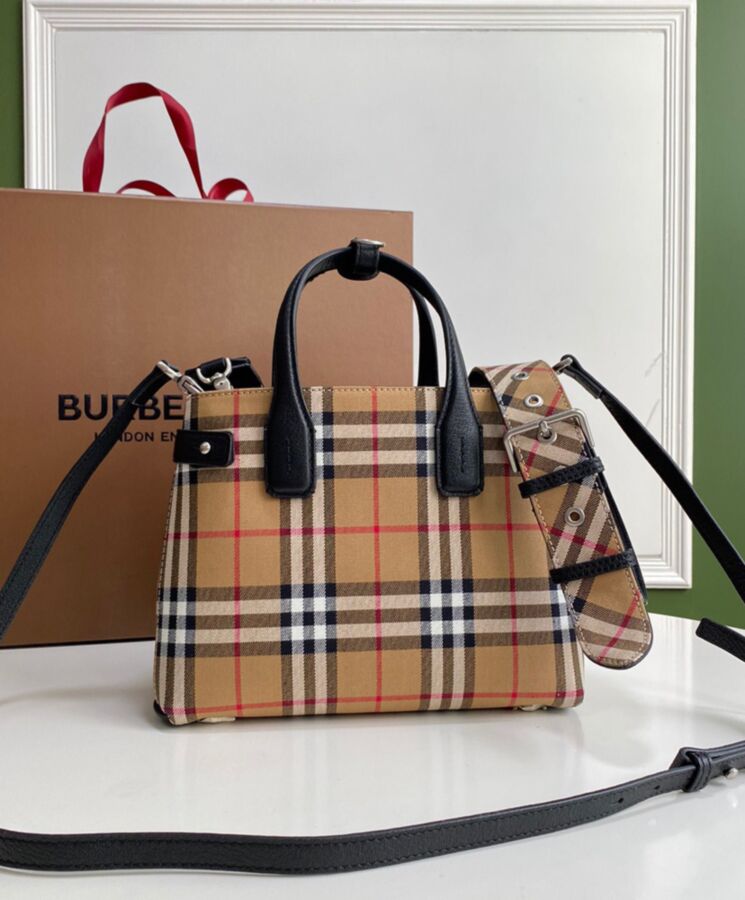 Bur.berri Banner Small Vintage Check Tote Bag Black