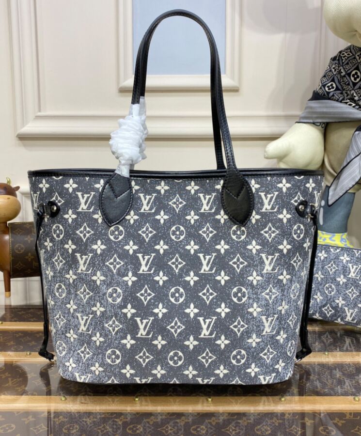 L.*V Neverfull MM M21465 Black