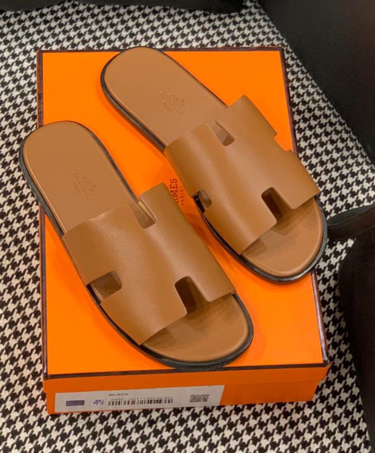 Her..mes Men’s Izmir Sandal