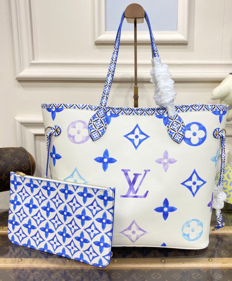 L.*V Neverfull, Neverfull MM tote, Monogram Canvas, Summer-Ready Tote, Giant Monogram pattern