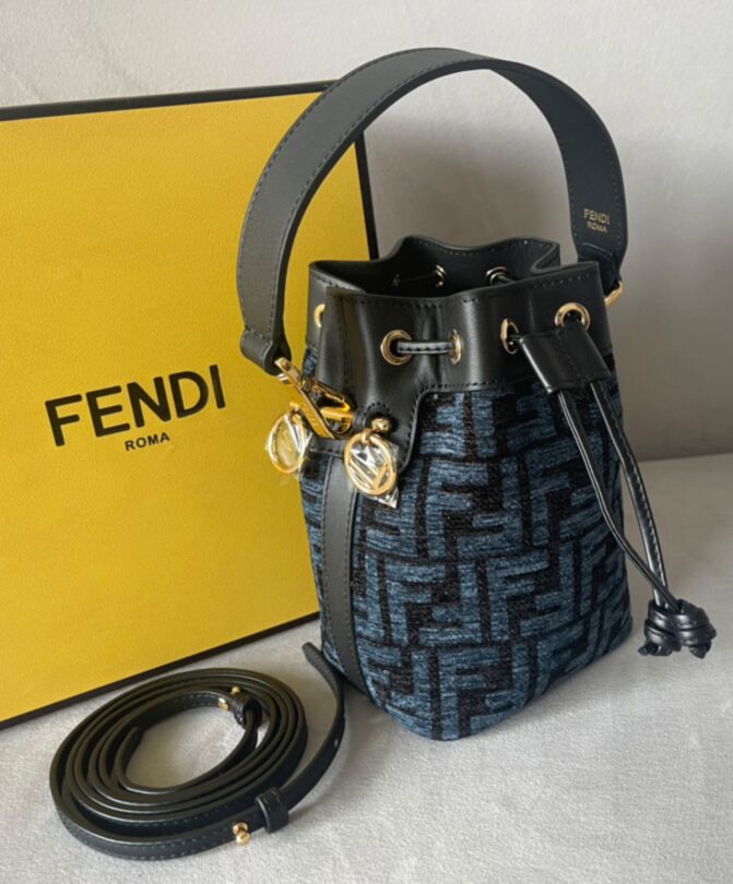 Fen.di Mon Tresor 8BS010 Dark Blue