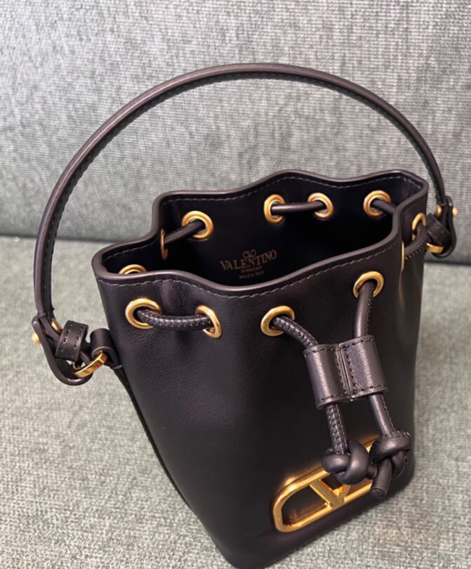 Valen.tino Mini Vlogo Signature Bucket Bag In Nappa Leather