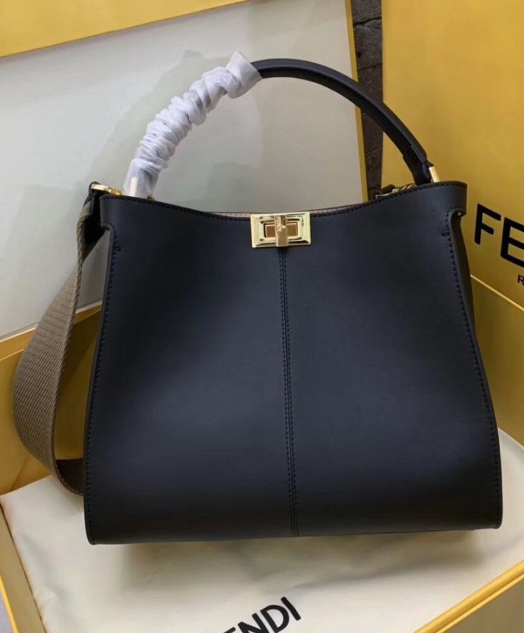 Fen.di Peekaboo X-lite Medium Leather Bag