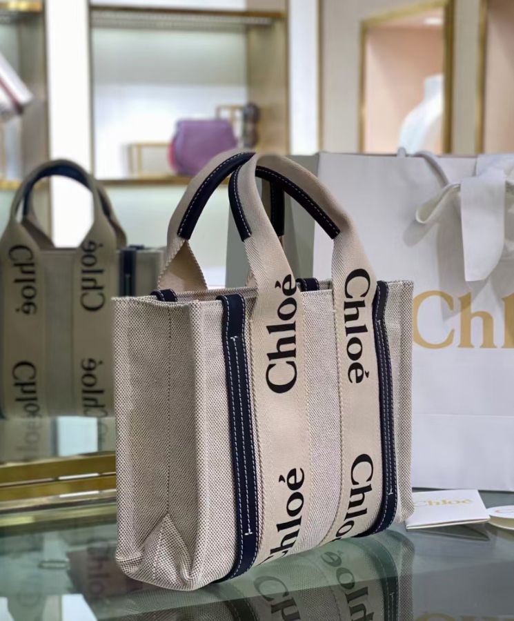 chl.oe Small Woody Tote Bag