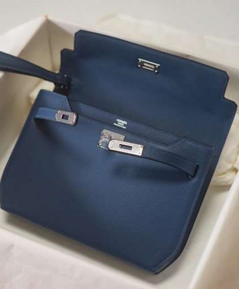 Her..mes Kelly Depeches 25 Pouch Dark Blue