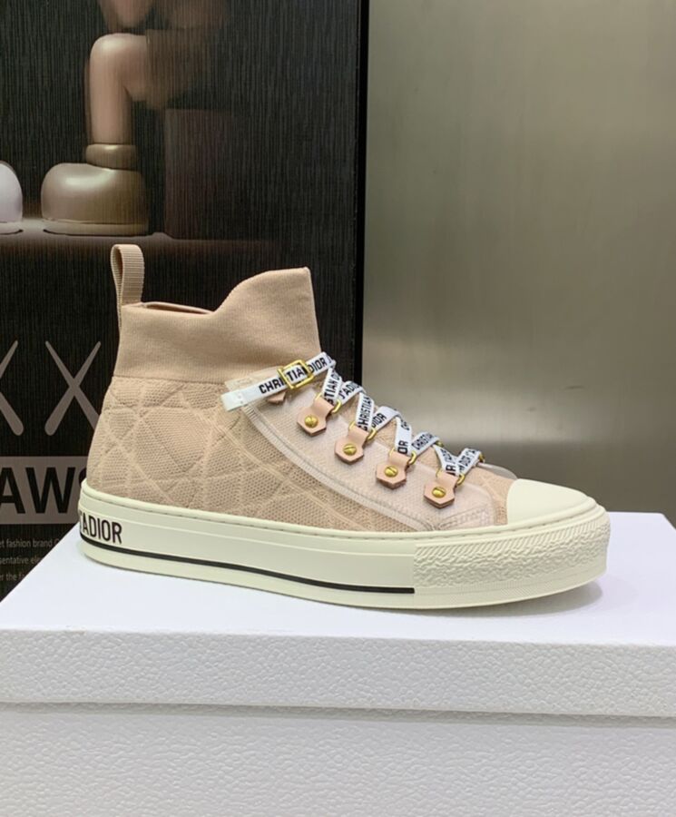 Di.ar Women's Walk'n'Di.ar, Designer Sneakers, Macrocannage motif, Luxury Footwear