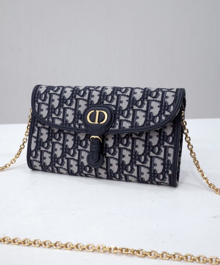 Di.ar Bobby East-West Pouch With Chain Dark Blue