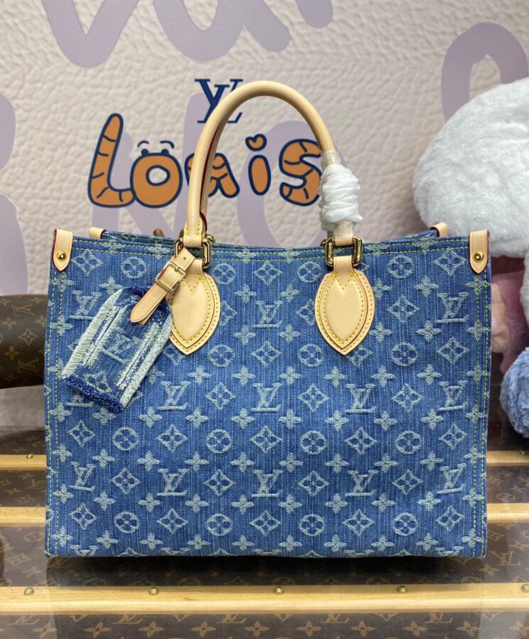 L.*V OnTheGo MM M46871 Blue