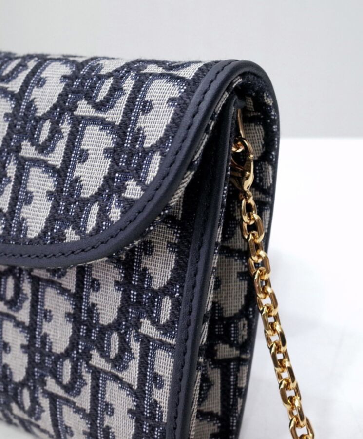 Di.ar Bobby East-West Pouch With Chain Dark Blue