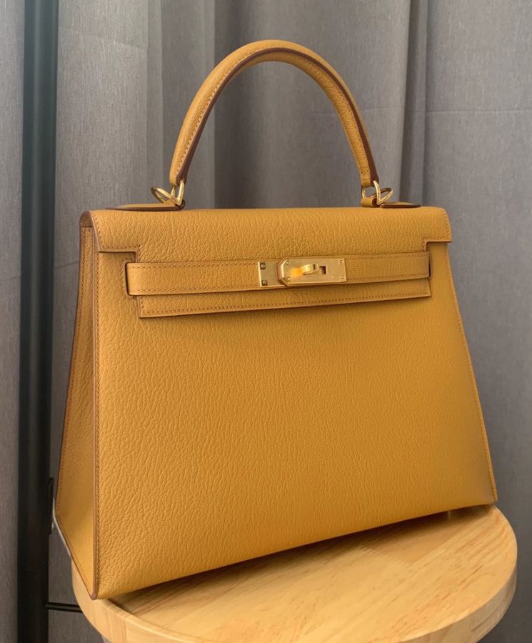 Her..mes Kelly Bag 28 Togo Leather Apricot