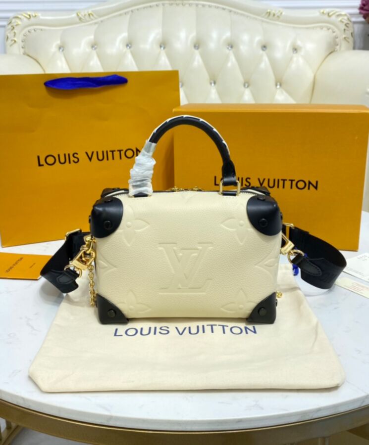 L.*V Petite Malle Ssouple Bag M58518 Cream