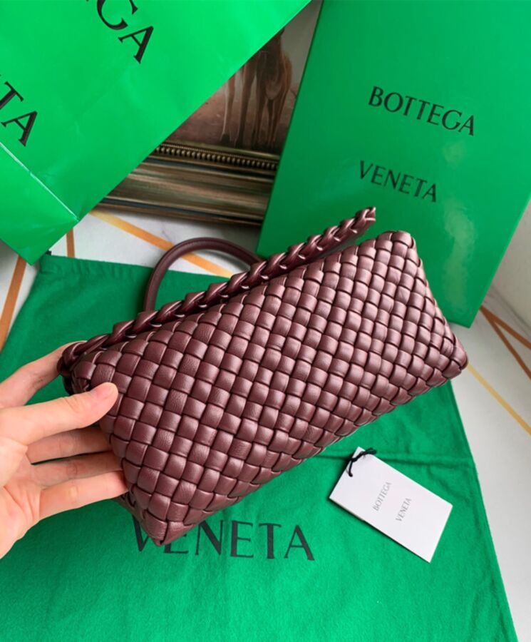 Bot.tega.Ven.eta Patti Top Handle Bag 709420