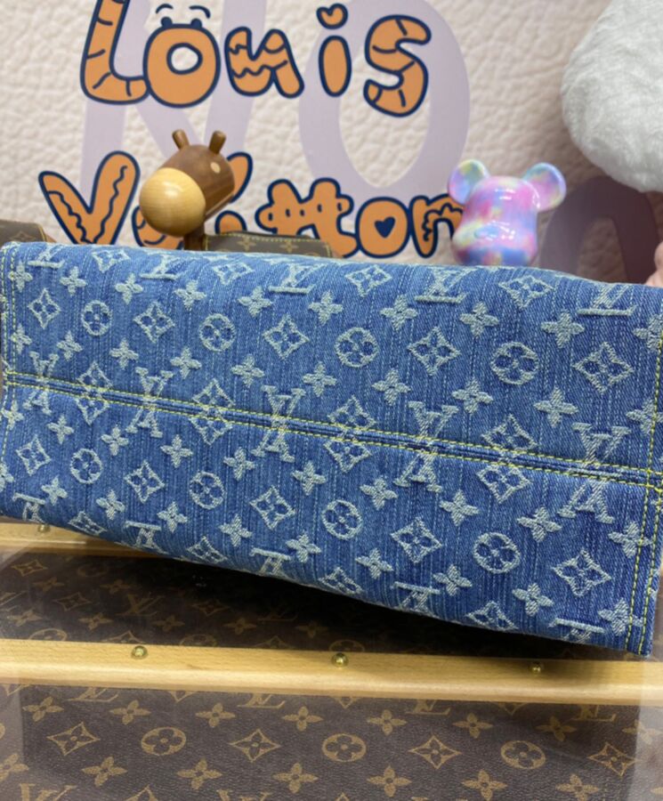 L.*V OnTheGo MM M46871 Blue