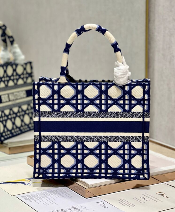 Di.ar Small Di.ar Book Tote Dark Blue