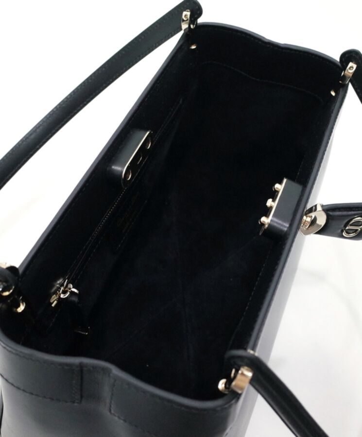 Di.ar Medium Di.ar Key Bag Black