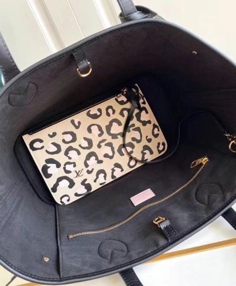 L.*V Neverfull MM M58525 Cream