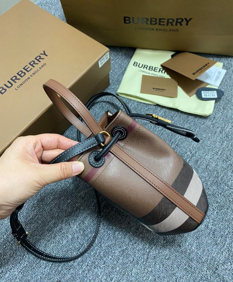 Bur.berri Mini TB Bucket Bag Coffee