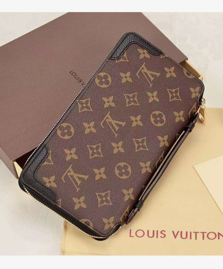 L.*V Monogram Wallet M60679 Brown