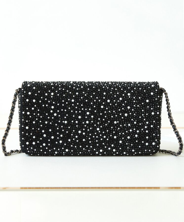 Cha.nel Clutch AS4372 Black